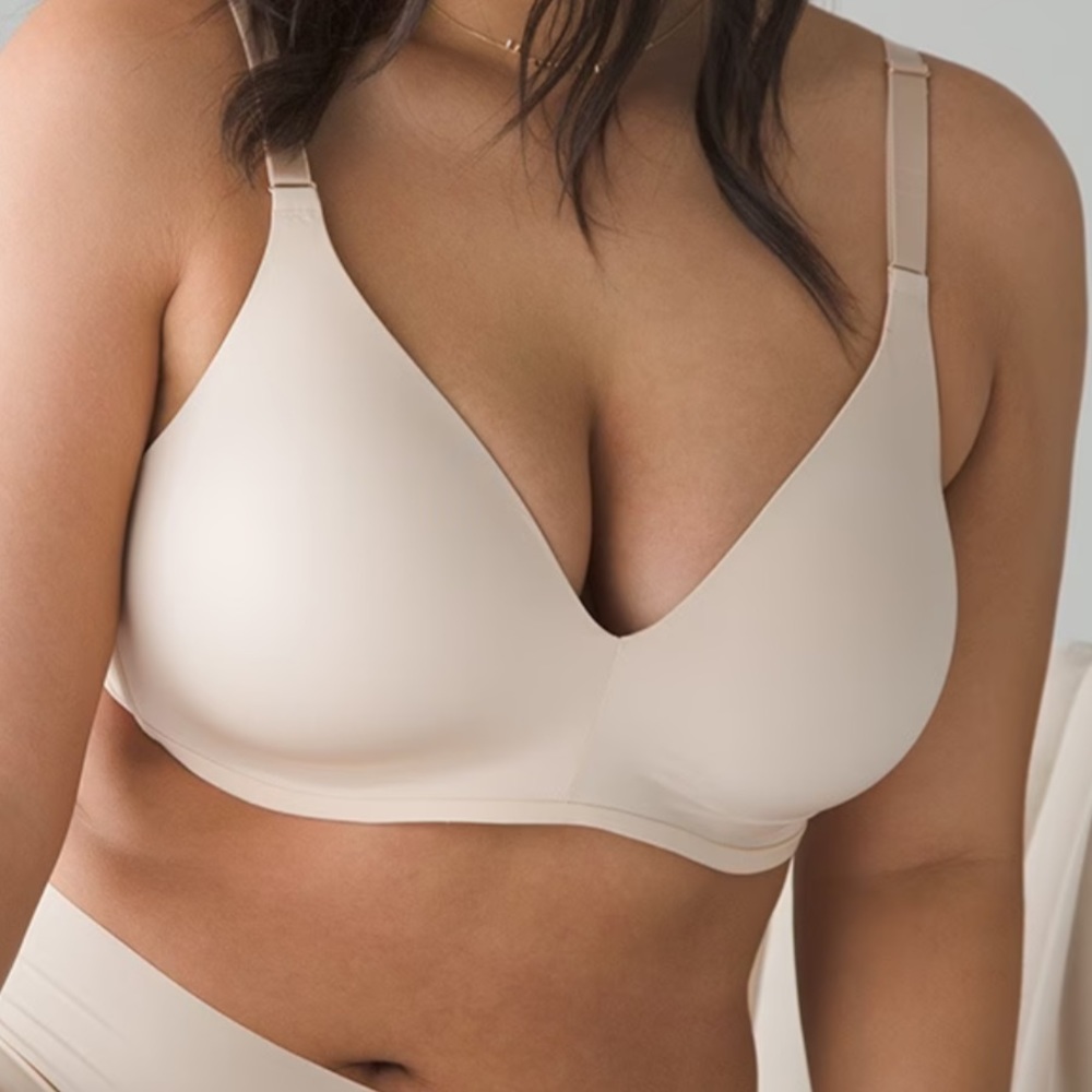 Soma Vanishing 360 Wireless Bra Tan 36DD